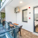Kensington Kerdime Hotel *