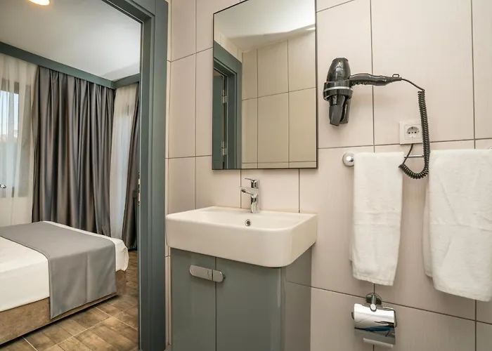 Kensington Kerdime *